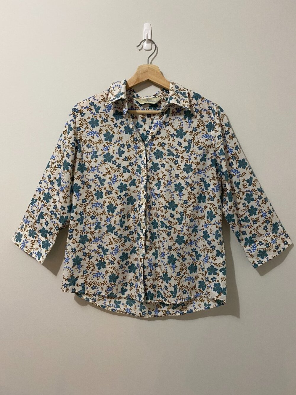 Vintage Floral Button Down Shirt Top 3/4 Sleeve Coastal Cottagecore Boxy Print